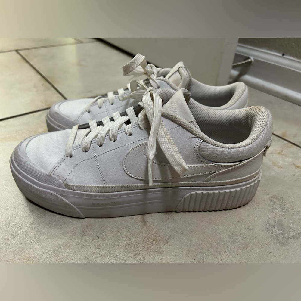Nike Court Legacy Lift